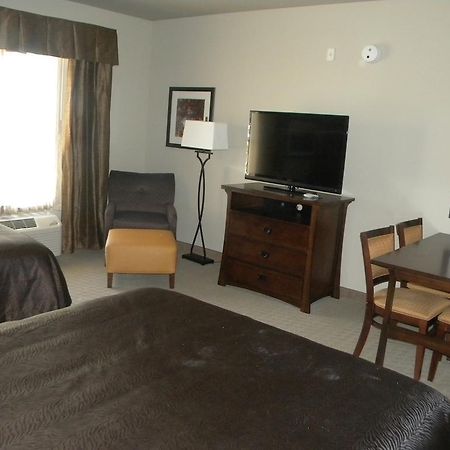 Teddy'S Residential Suites Watford City Exteriér fotografie