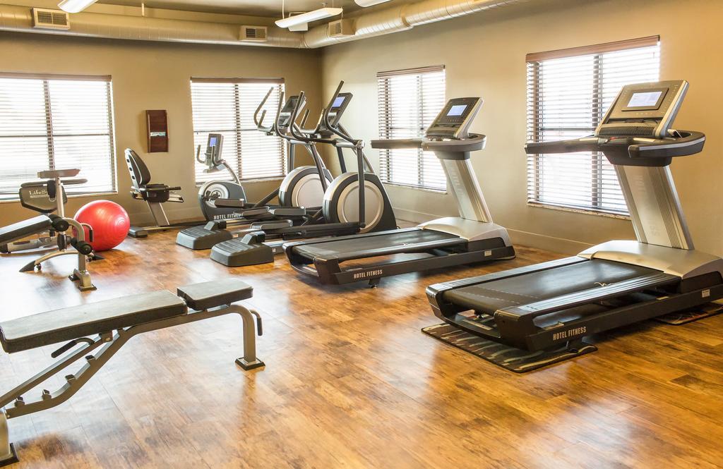 Teddy'S Residential Suites Watford City Exteriér fotografie