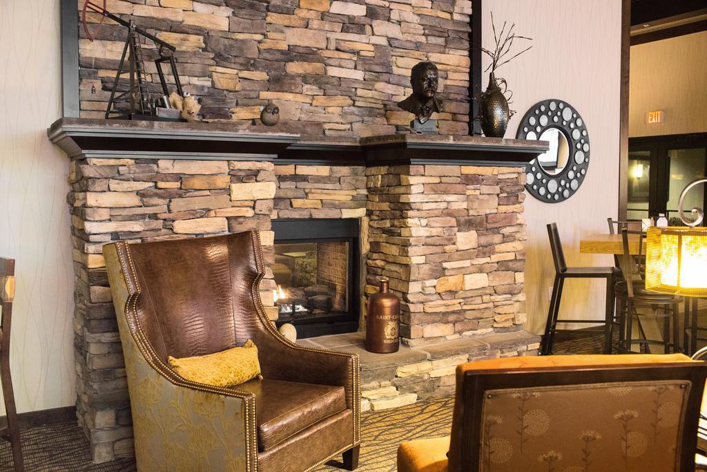 Teddy'S Residential Suites Watford City Exteriér fotografie