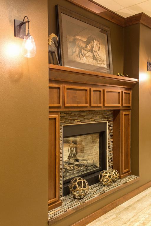 Teddy'S Residential Suites Watford City Exteriér fotografie