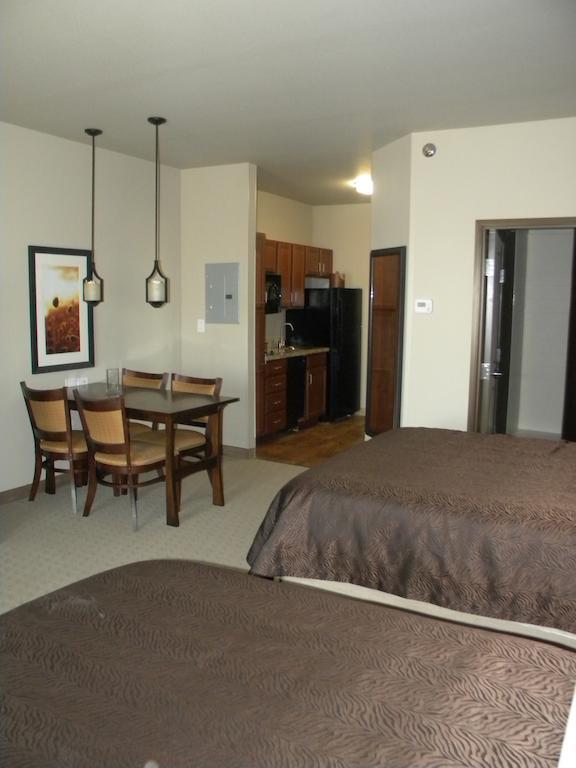 Teddy'S Residential Suites Watford City Exteriér fotografie