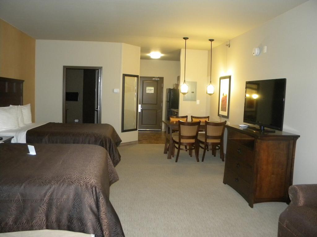 Teddy'S Residential Suites Watford City Exteriér fotografie