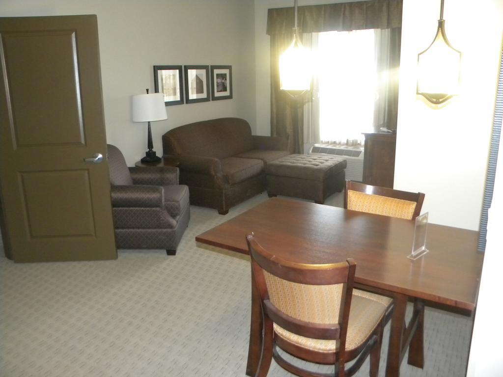 Teddy'S Residential Suites Watford City Exteriér fotografie